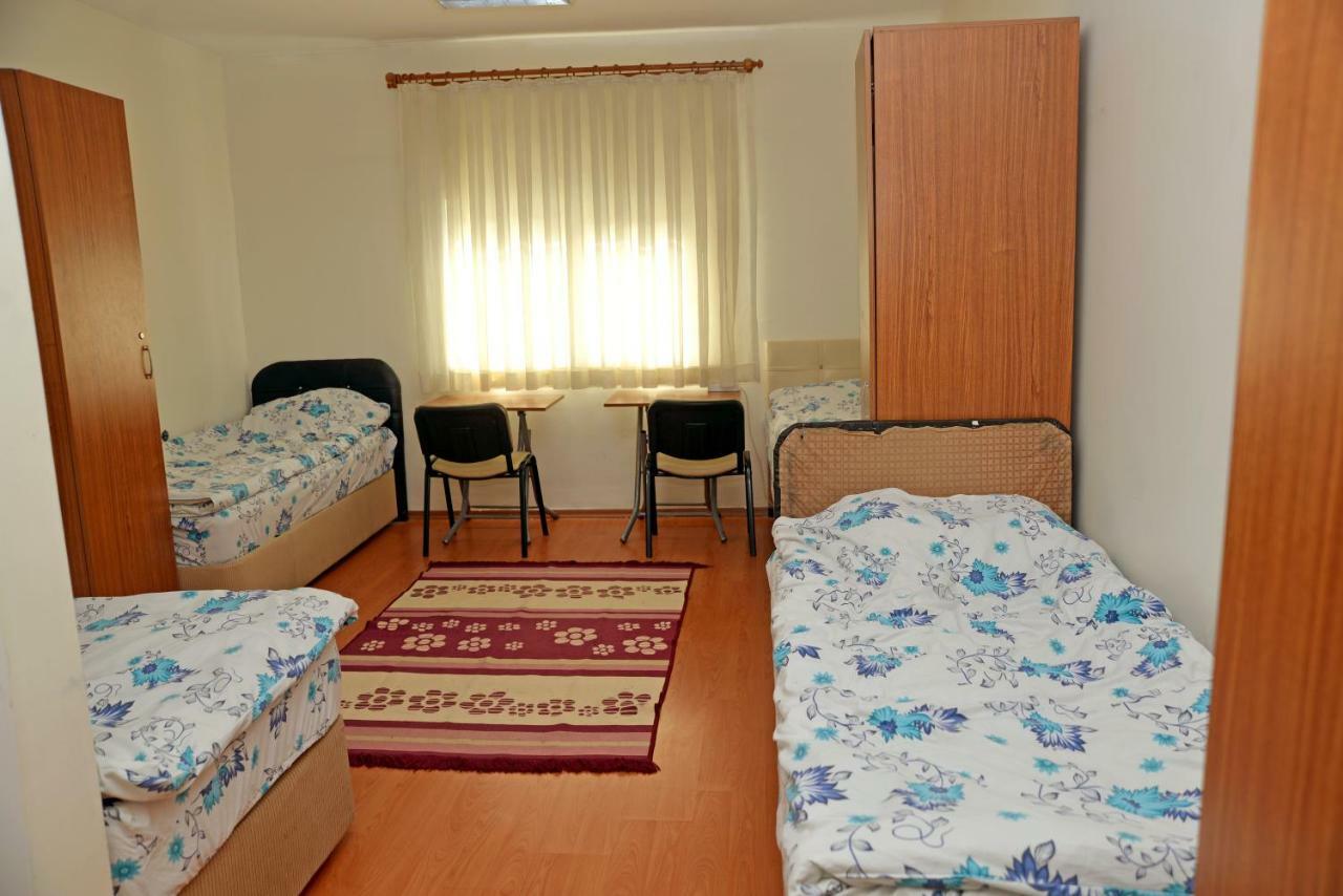 Vatan Yurt Hostel Stambuł Zewnętrze zdjęcie